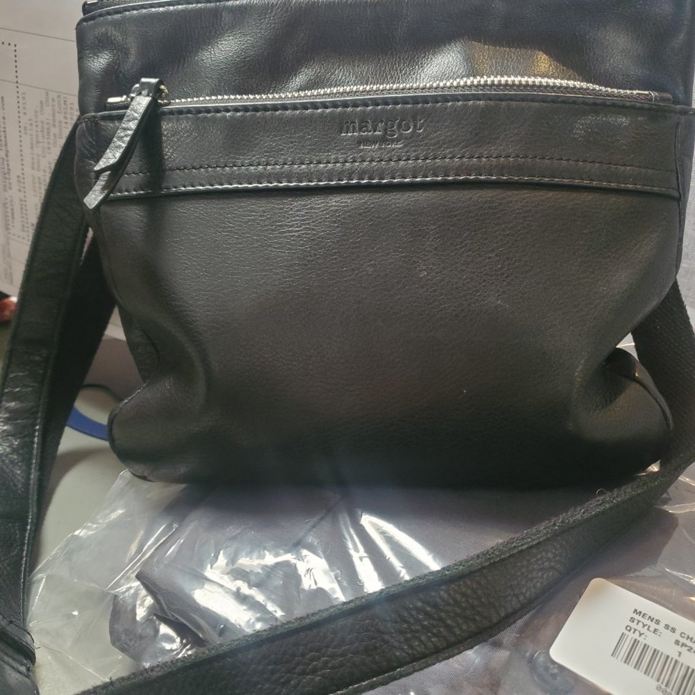 Purses - Picture 2 of 2
